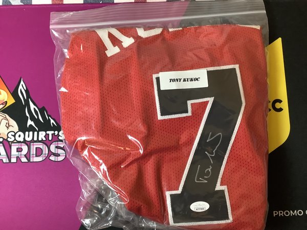 Toni Kukoc Signed Jersey