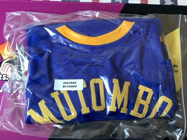 Dikembe Mutombo Signed Jersey