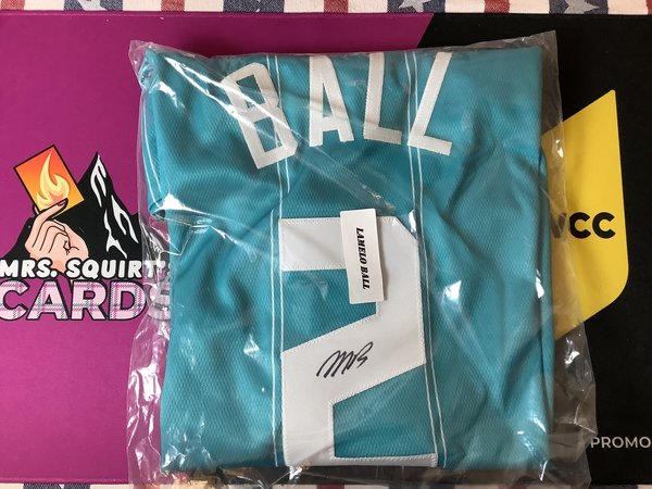 Lamelo Ball Signed Jersey