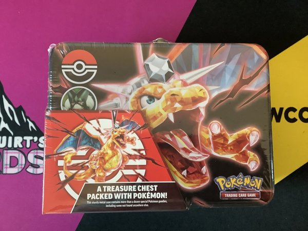Charizard Collectors Chest Fall 2023
